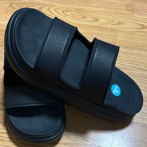 Reef Black Women's Sandals